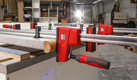 Корпусная струбцина REVO KRE 800/95
