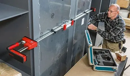 Корпусная струбцина REVO KRE 800/95